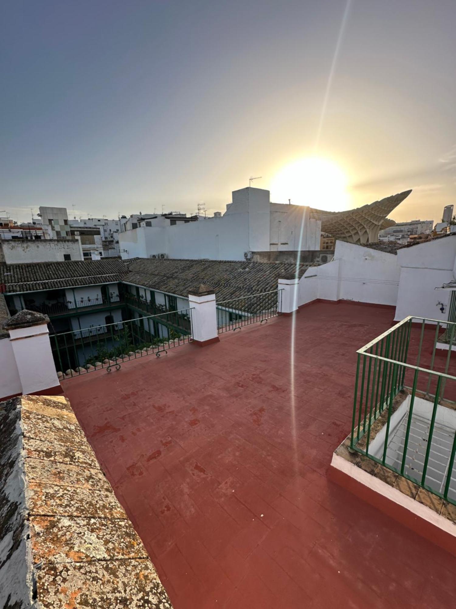 Casa Duque Compartida Familiar 2- Habitacion Bano Propio Seville Exterior photo